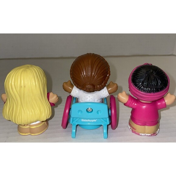 Fisher Price Little People Barbie Birthday Party Set Lot Of 3 Figures Wheelchair - Picture 2 of 8
